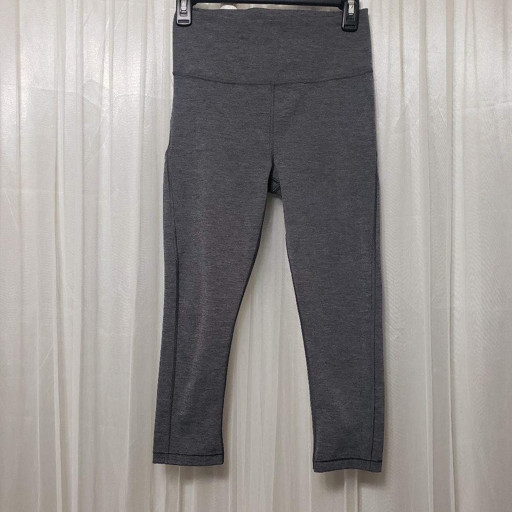 Athleta Sz XS Ultimate Stash Pocket Capri Gray - Picture 5 of 15